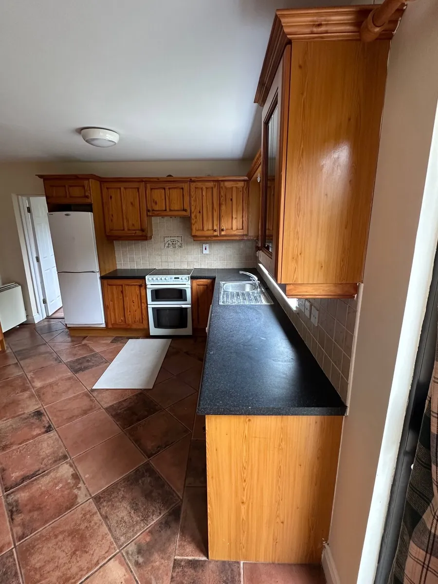 Kitchen - Image 2