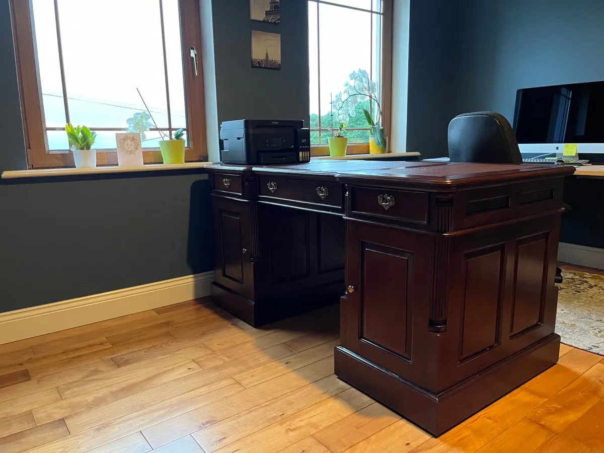 Partners desk - Image 2