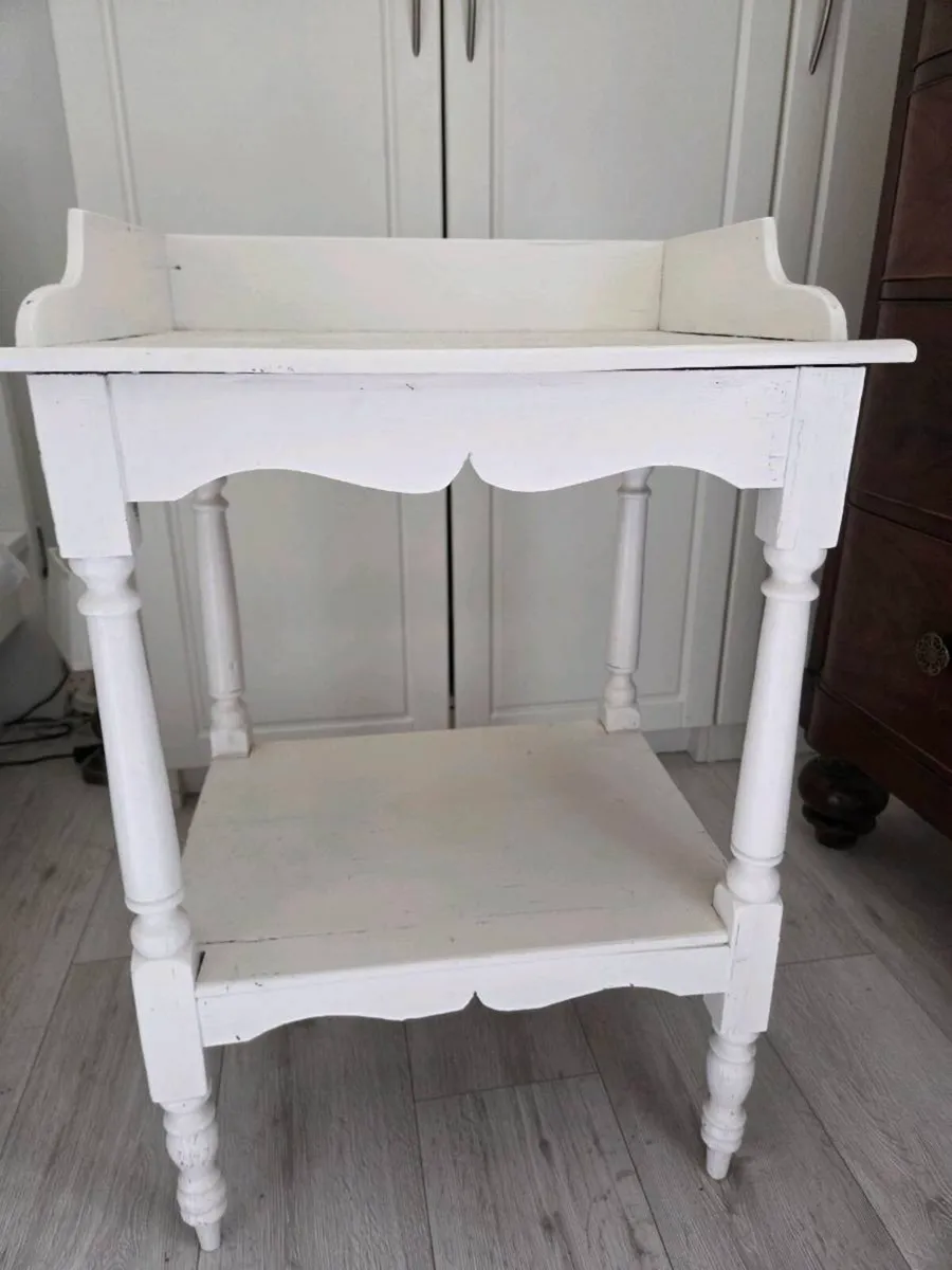 Wash Stand Vintage - Image 1