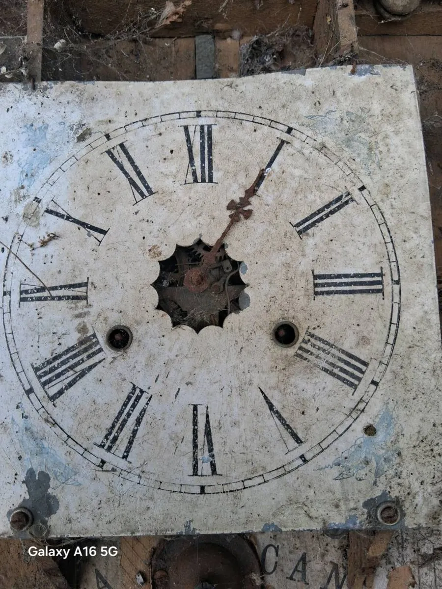 Old clock - Image 2