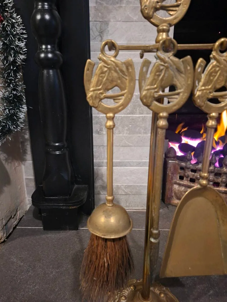 1930s Brass Fireside Companion Horse Set - Image 2