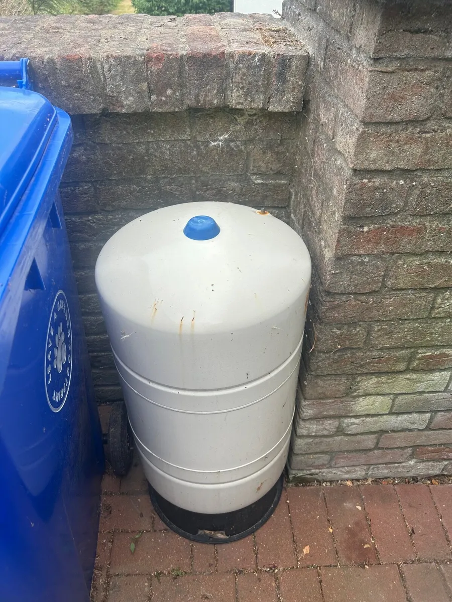 Well tank and chemical
