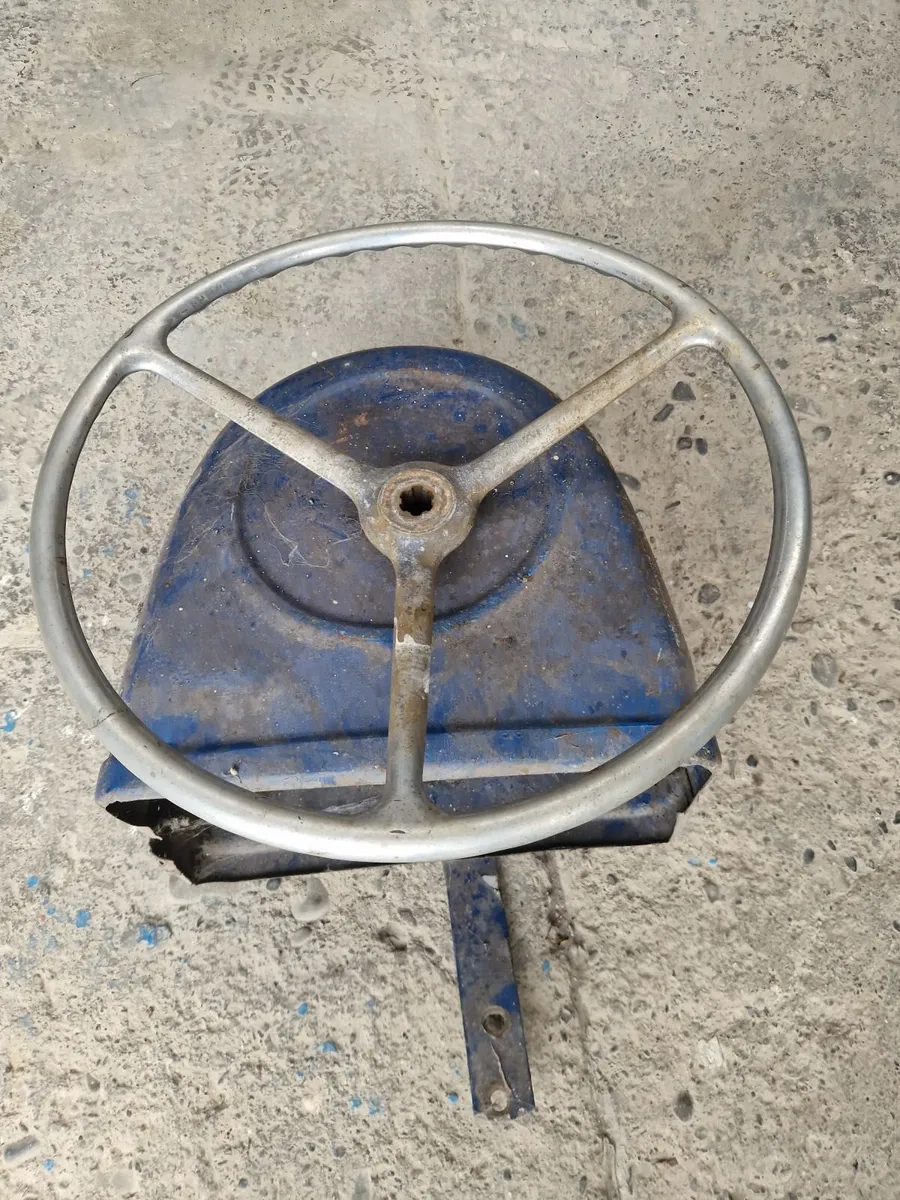 Fordson Major Parts - Image 3