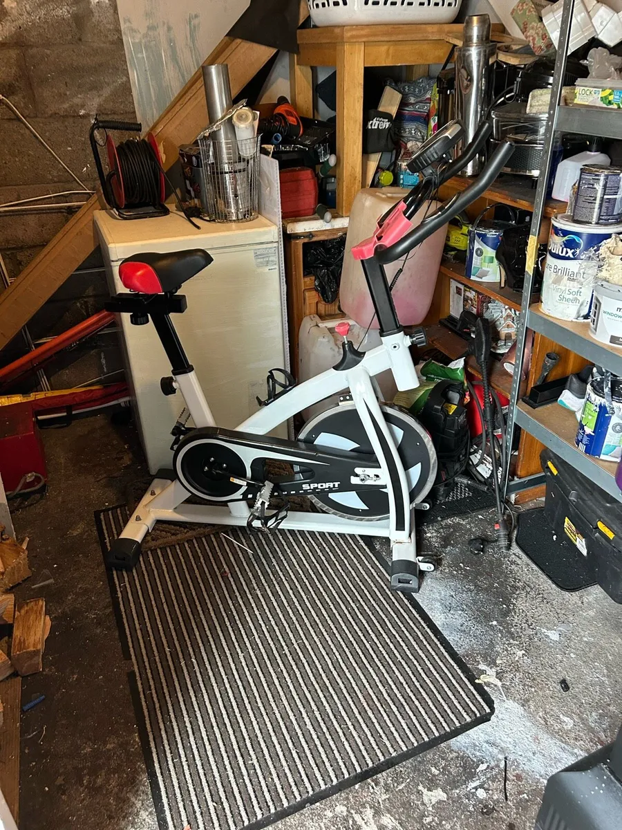 Exercise bike - Image 2