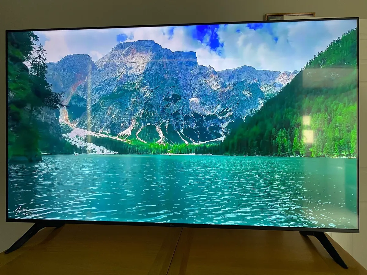 65lnch LG 4K Smart Tv - Image 3