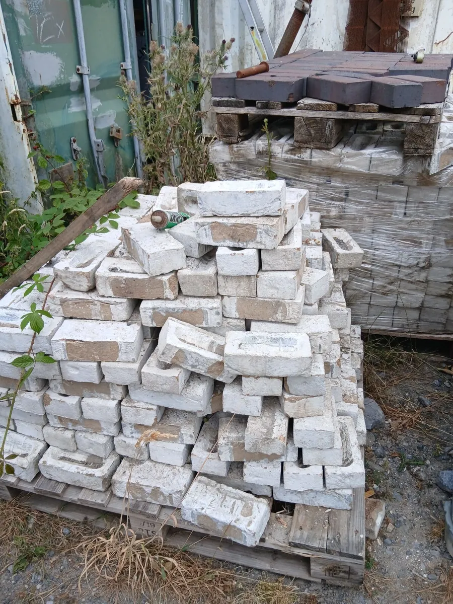 Bricks - Image 2
