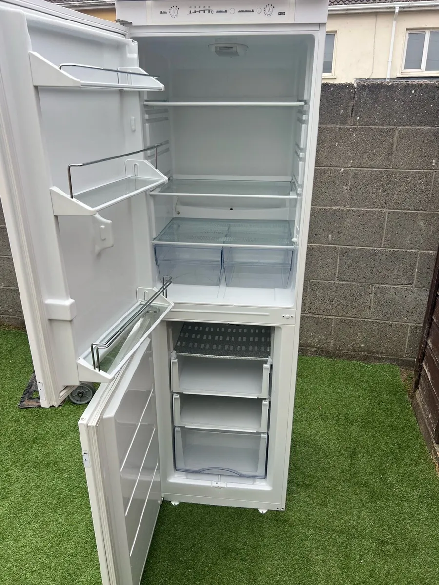 Fridge freezer - Image 4