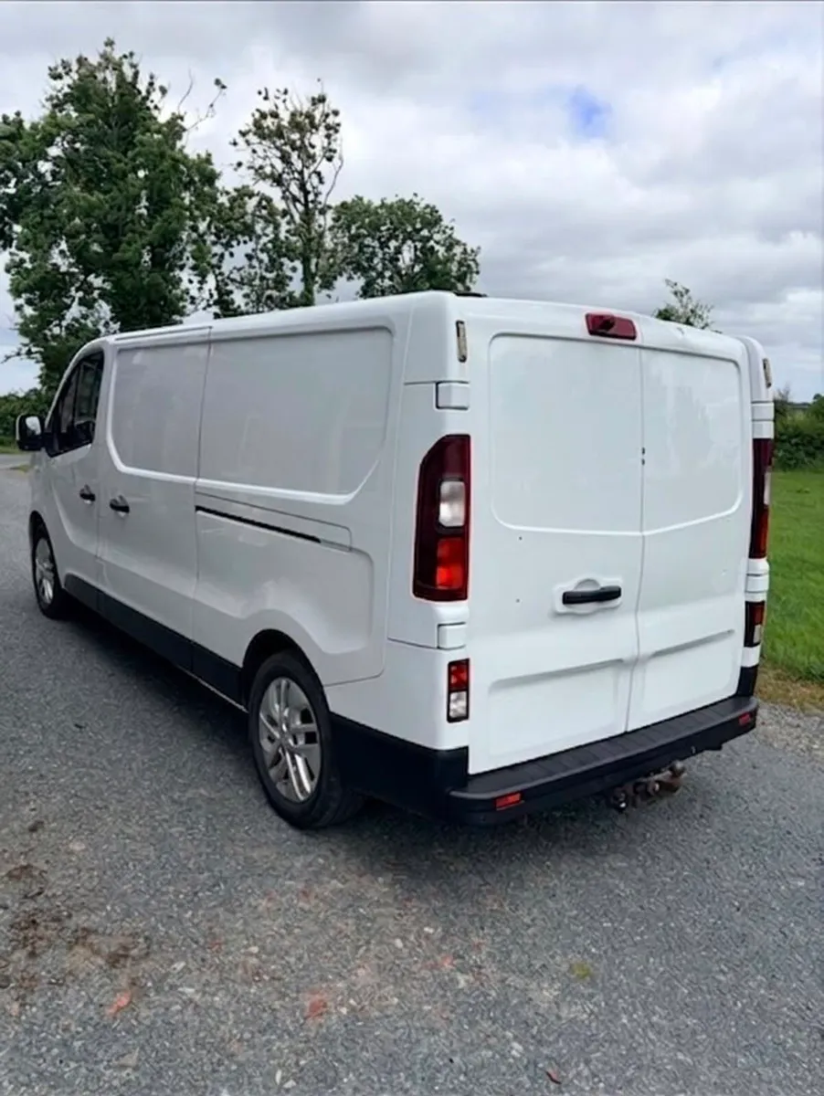 Renault Trafic - Image 3