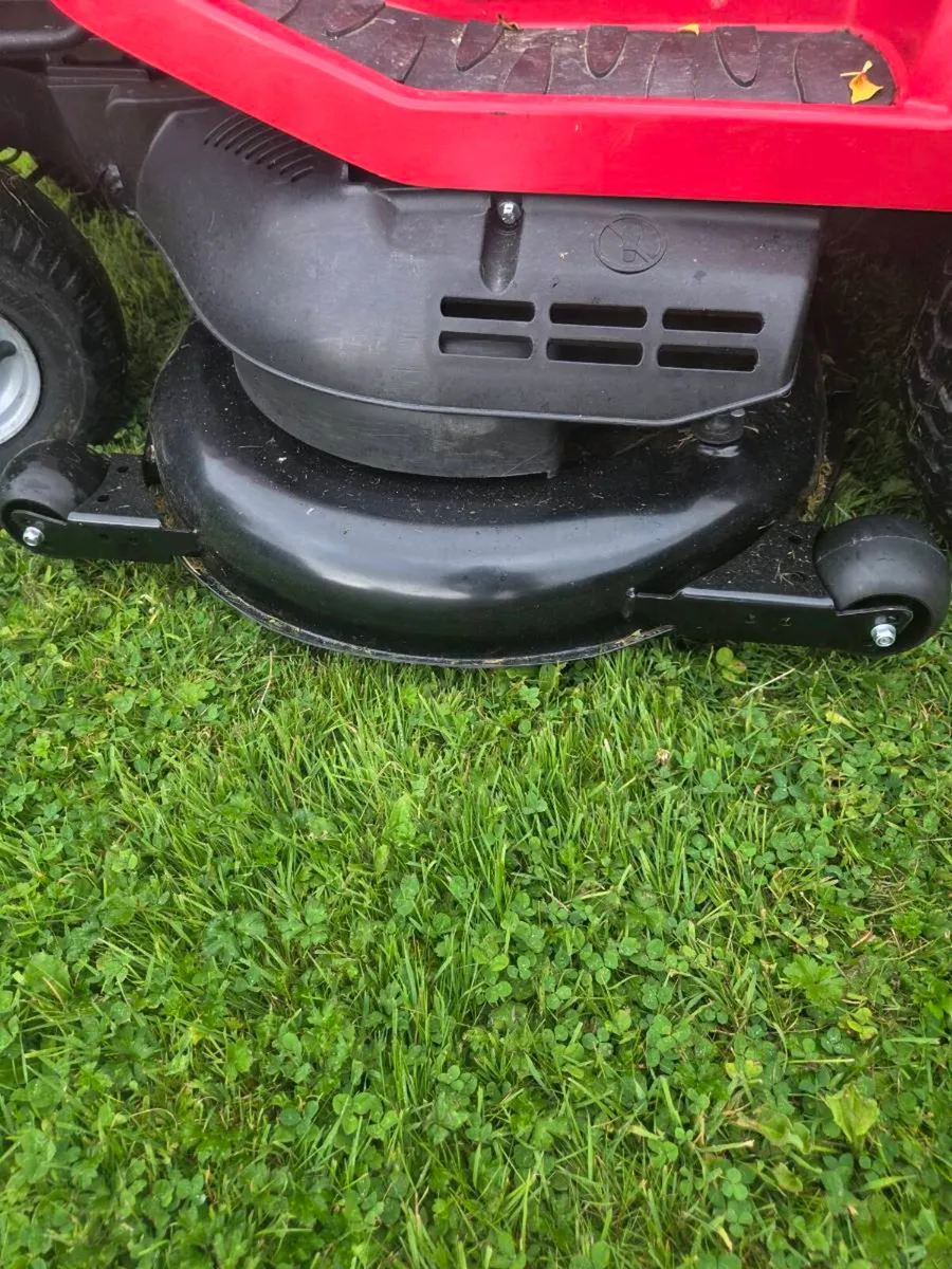 Ride on mower - Image 4