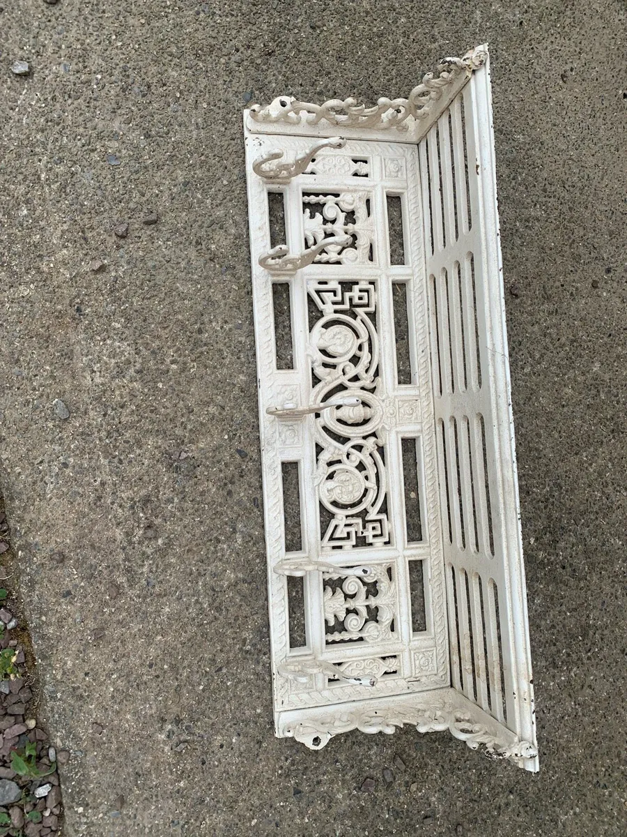 Antique cast iron coat hanger - Image 2