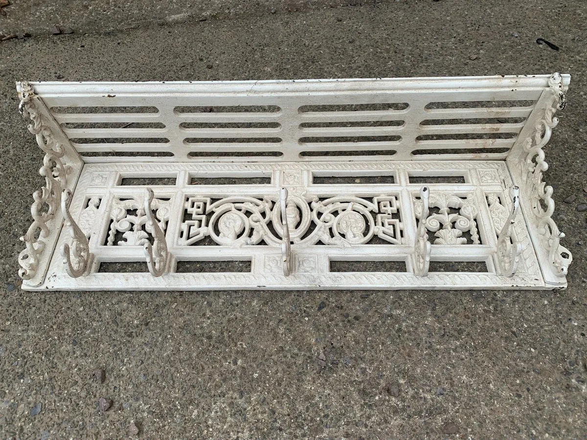 Antique cast iron coat hanger - Image 3