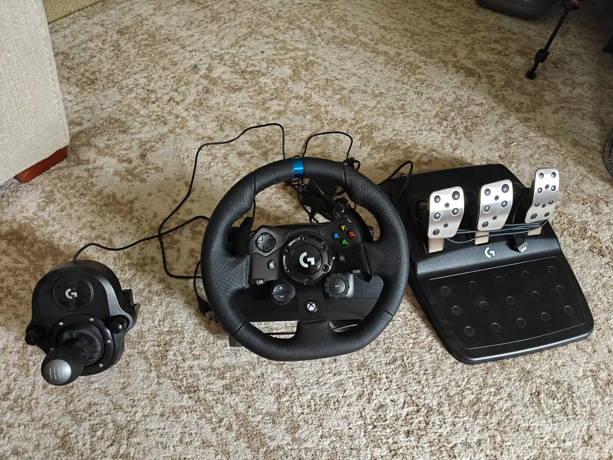 Logitech G923 Wheel pedals and shifter.