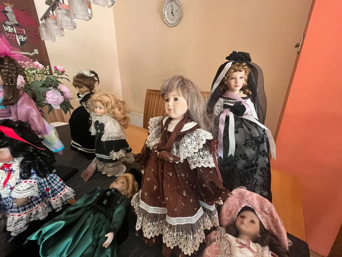 Doll collection - Image 3