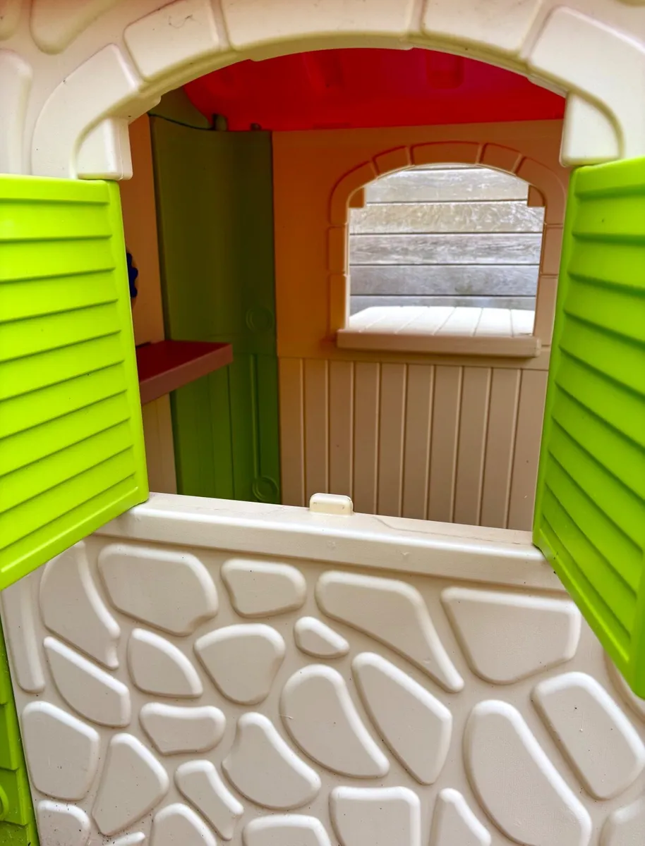 Deluxe Play House with Table and Chairs - Image 2