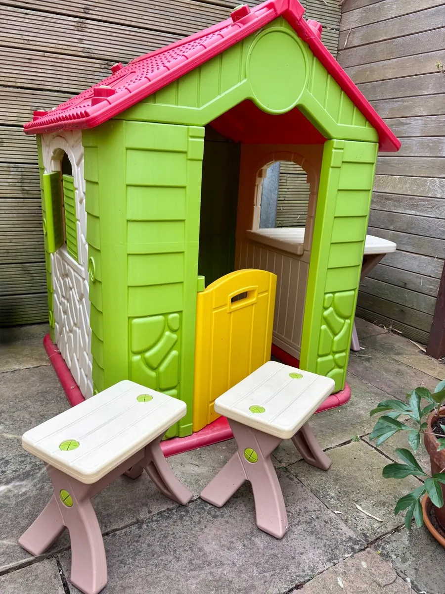 Deluxe Play House with Table and Chairs - Image 1