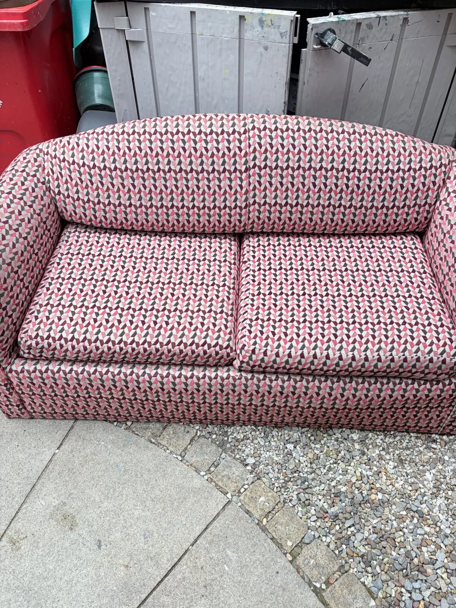 Sofa bed  great condition - free to takeaway - Image 2