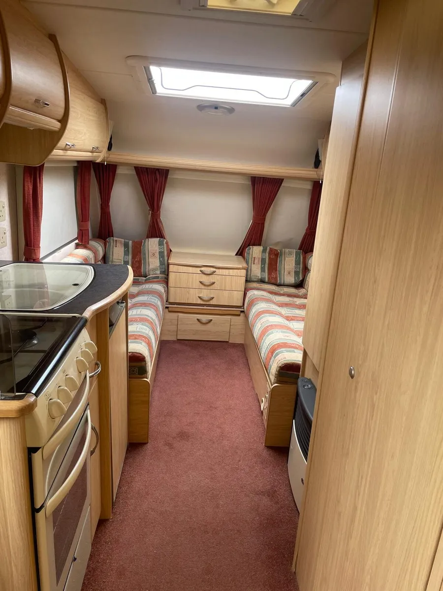 Abbey 5/6 berth with remote mover & Full Awning - Image 4