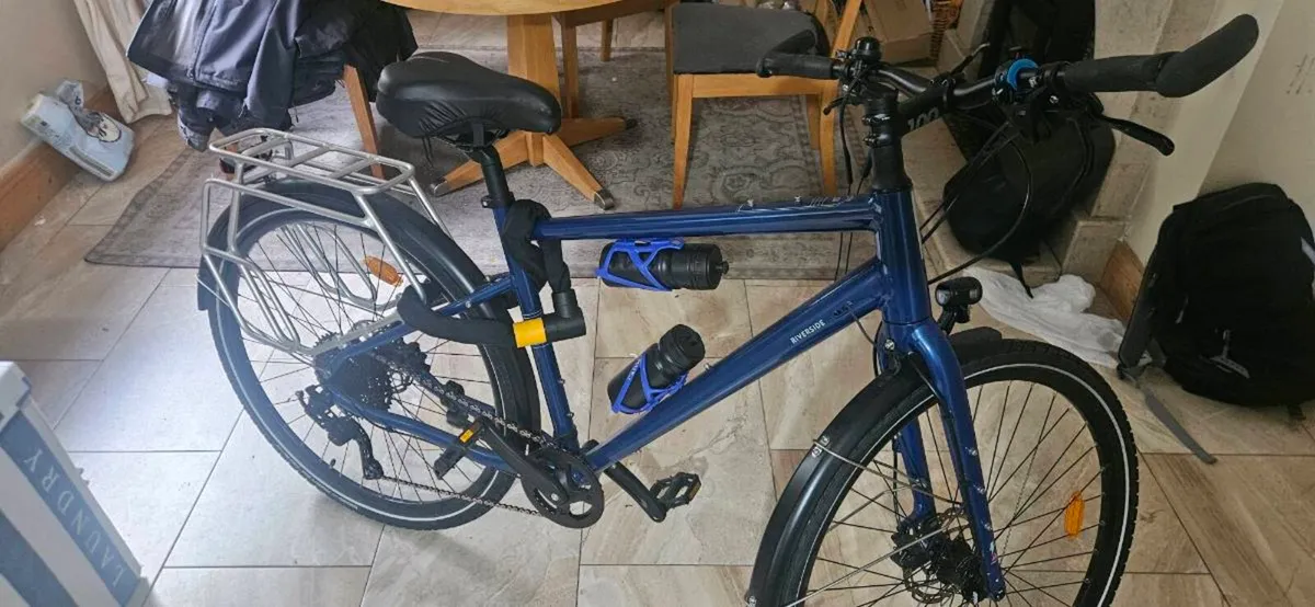 Riverside Touring 520 Bicycle - Image 1