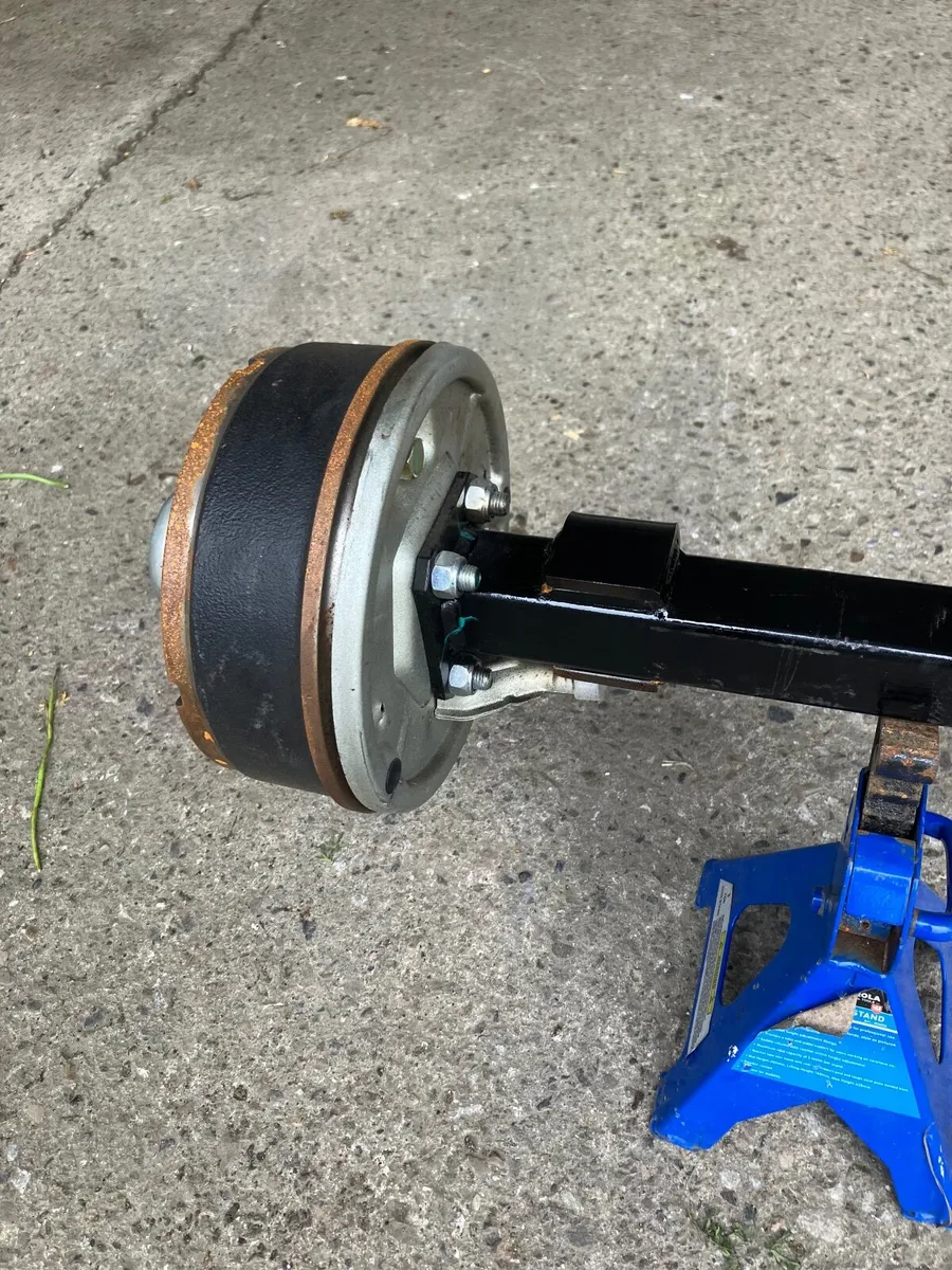 IFOR WILLIAMS AXLE FOR HORSE BOX UNUSED - Image 3