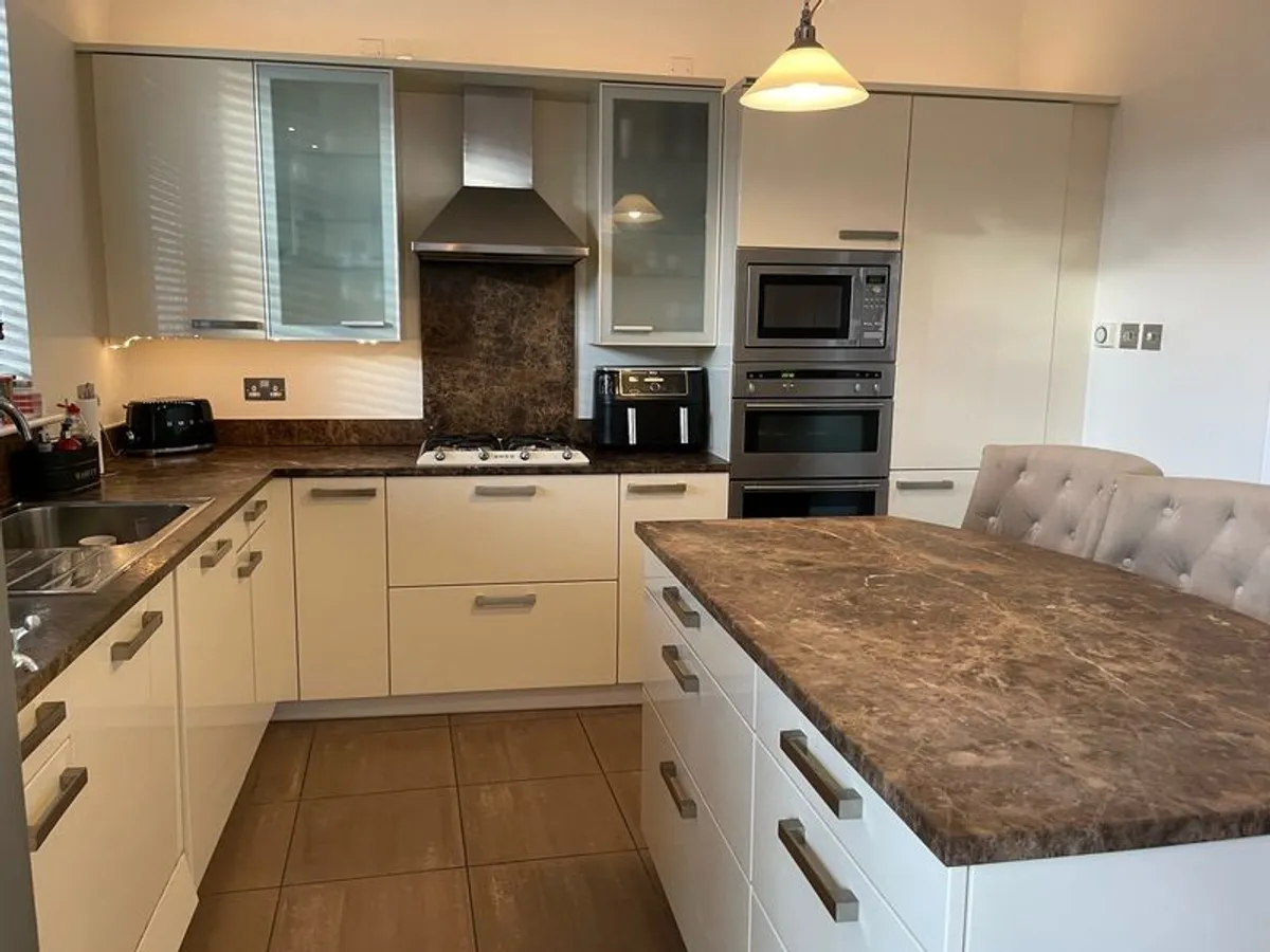 Kitchen - Image 1