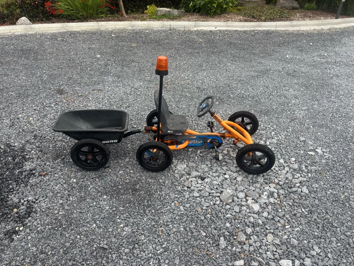 2 Burg go-carts & trailer - Image 4
