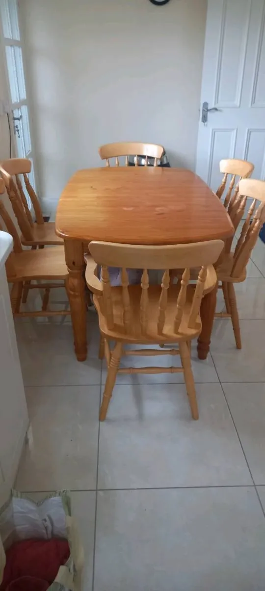 Kitchen Table & Chairs - Image 2