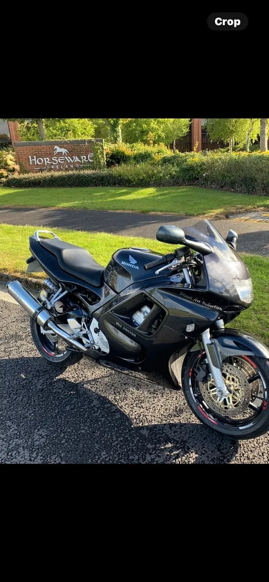 Honda CBR 600F - Image 1