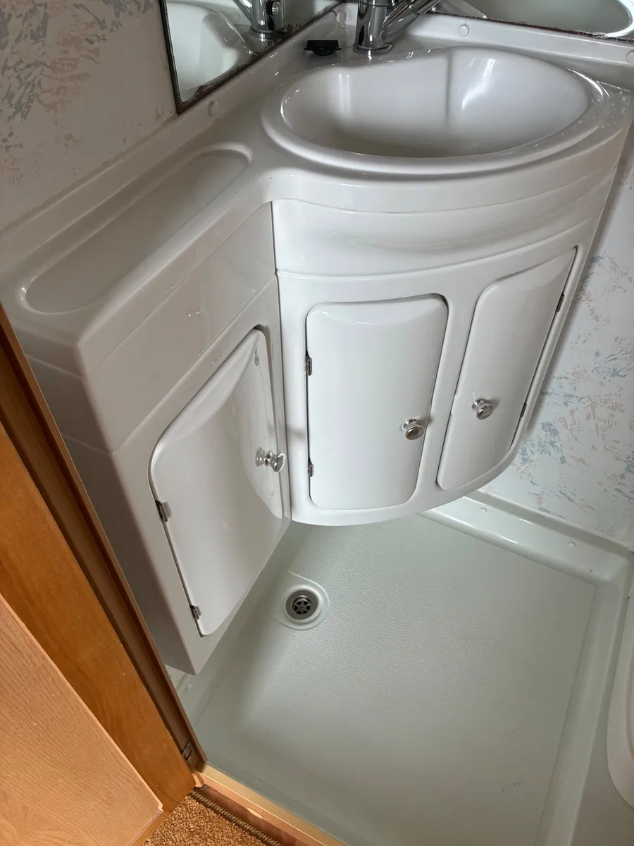Motorhome - Image 3