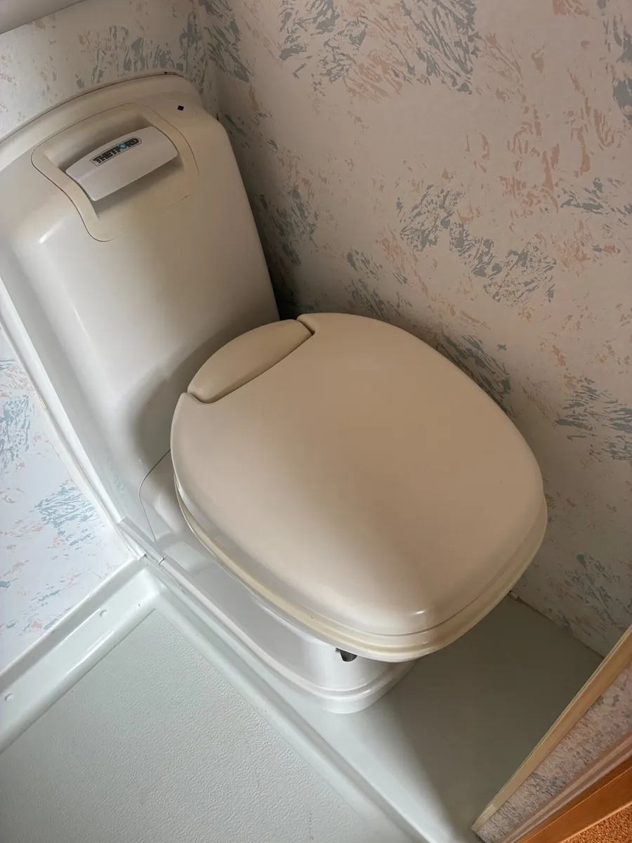 Motorhome - Image 4