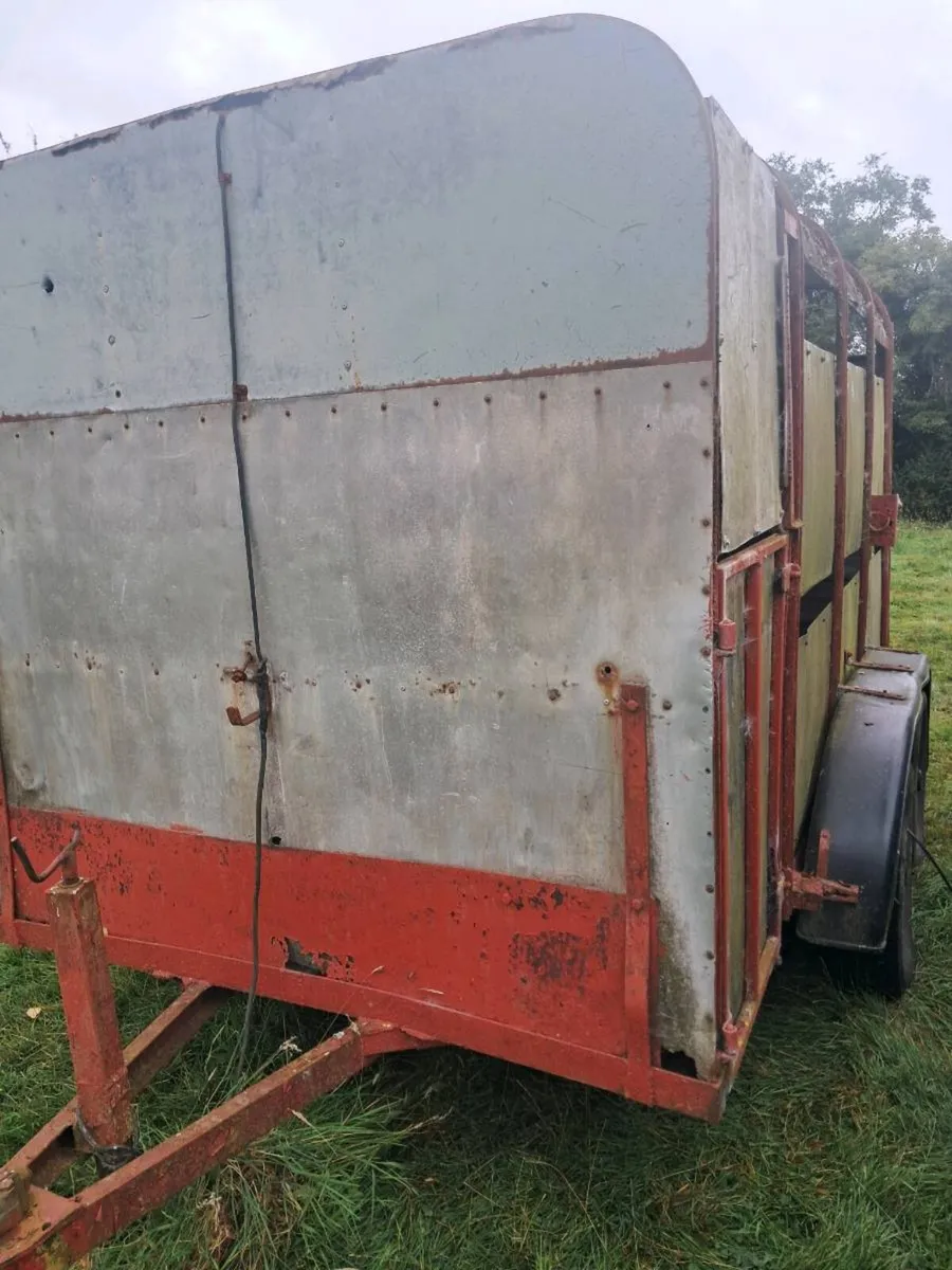 Cattle trailer - Image 1