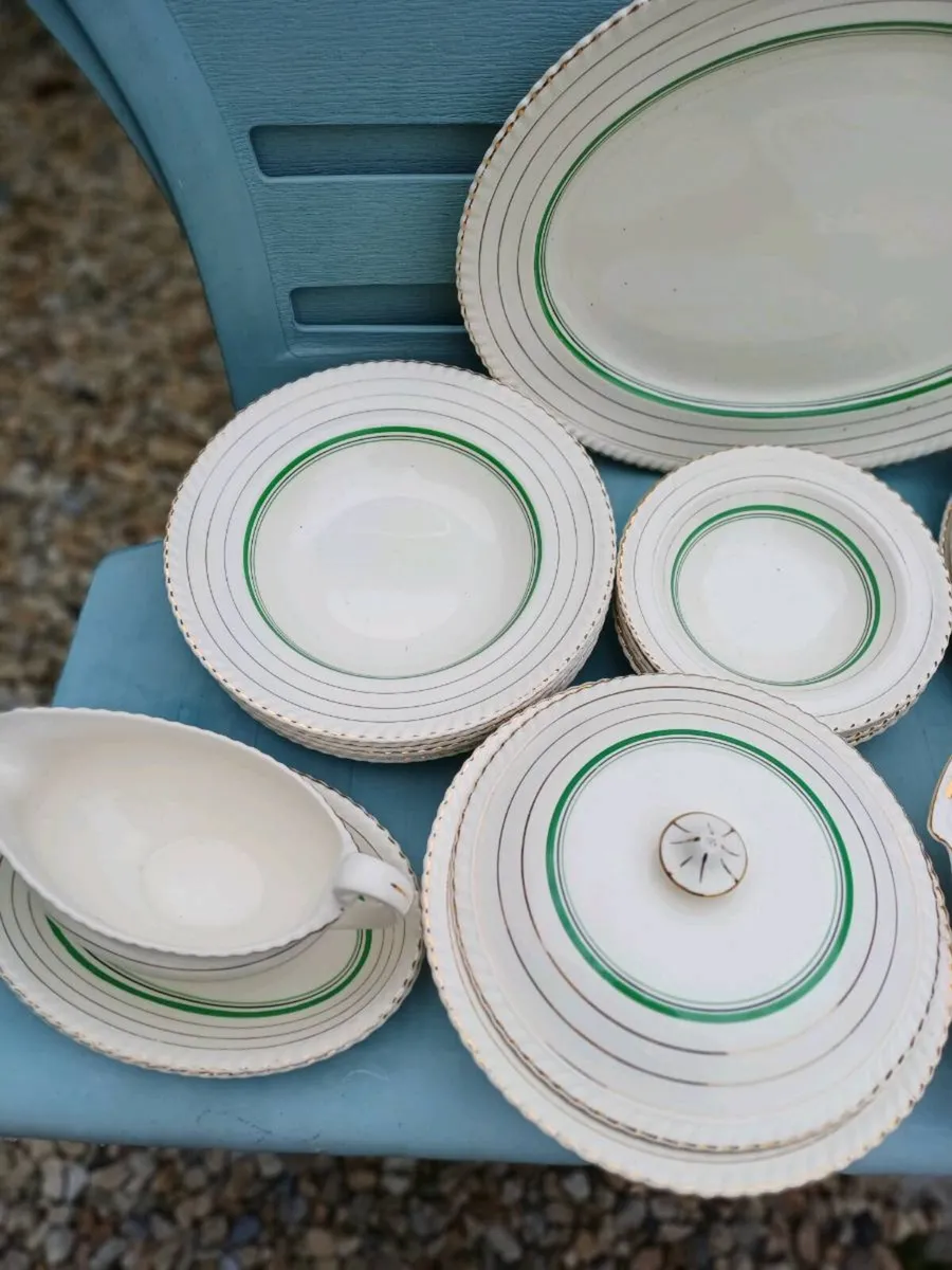 1940s Art Deco Johnson Brothers Dinner Set - Image 4