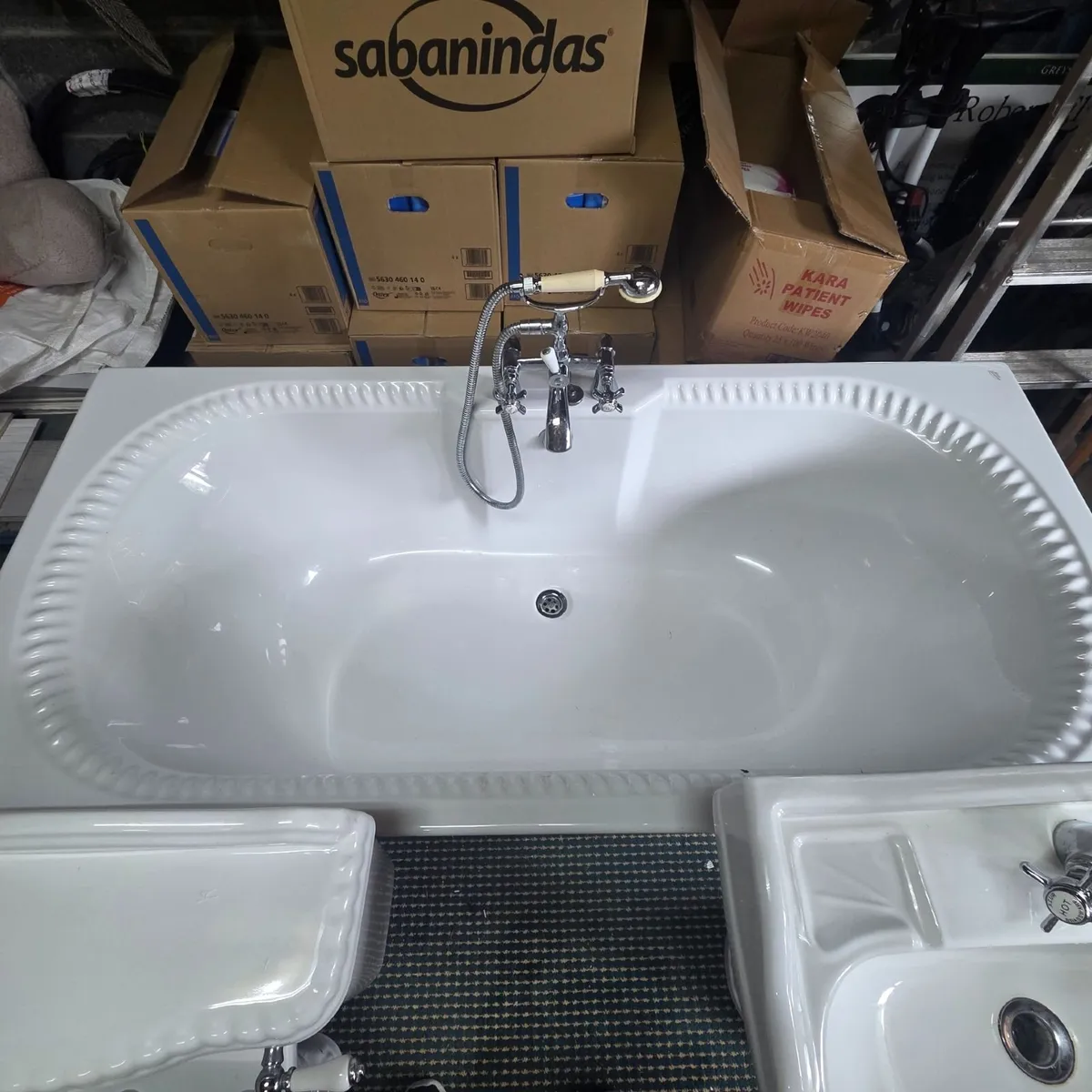 Ideal Standard Bathroom Suite - Image 2