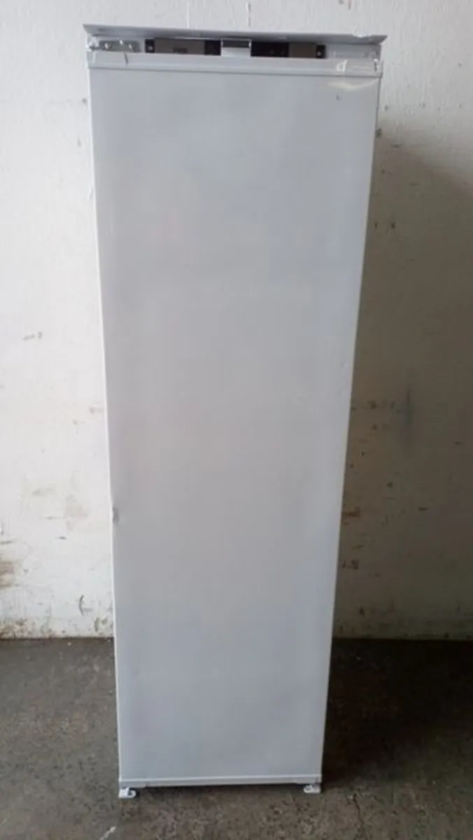 Integrated Larder Freezer EX-Display - Image 1