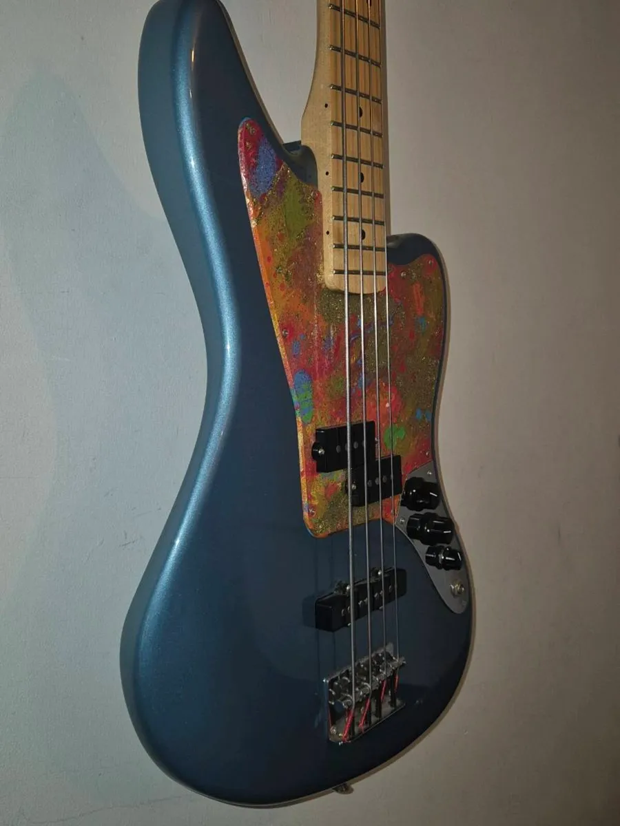 Fender Jaguar Bass - Image 2