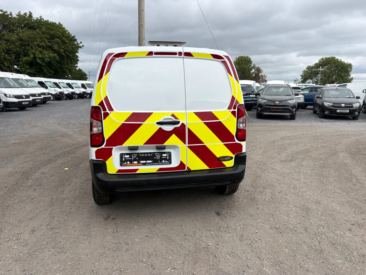 Opel Combo - Image 4