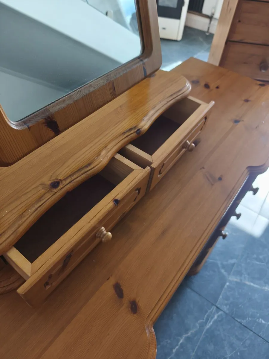 Dressing table /vanity unit with mirror - Image 2