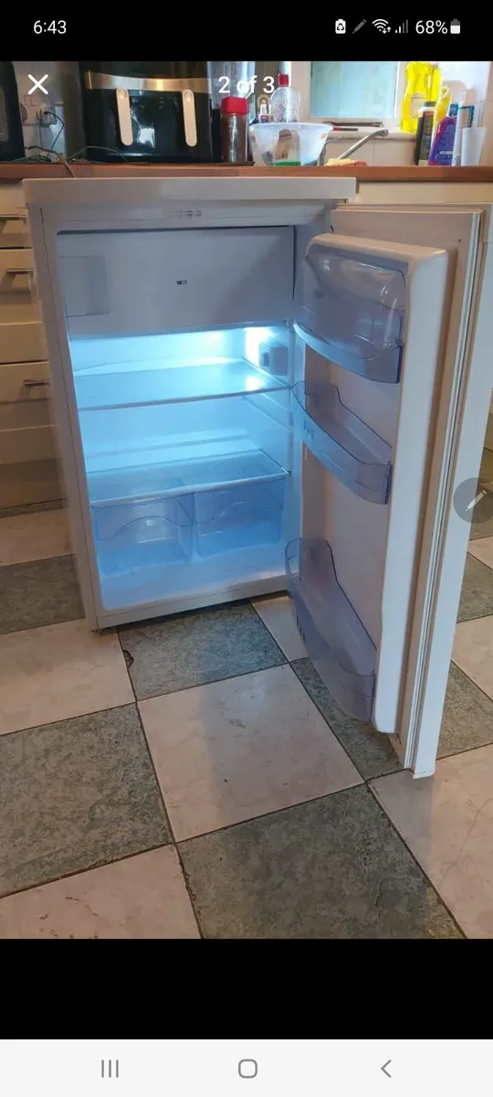 Under counter fridge - Image 2