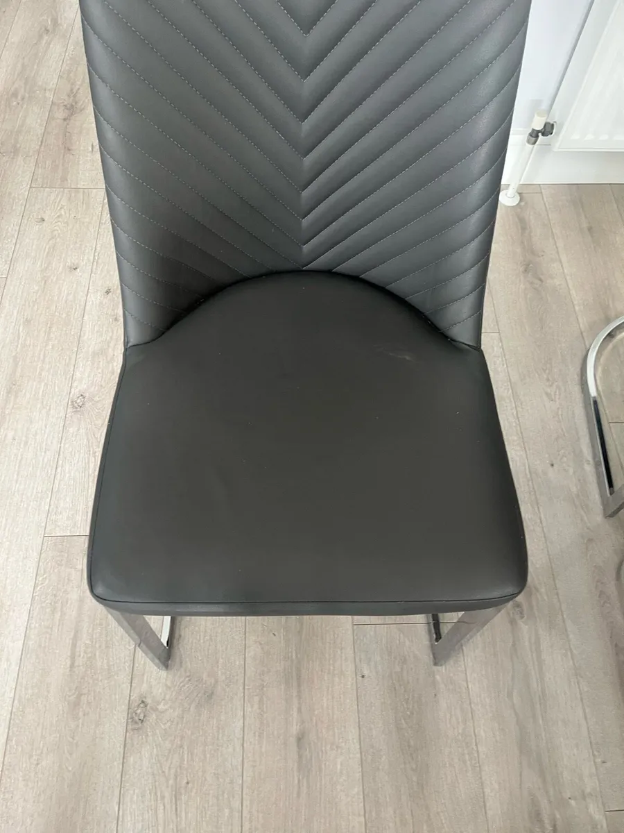 6 Dining Table chairs - Image 4