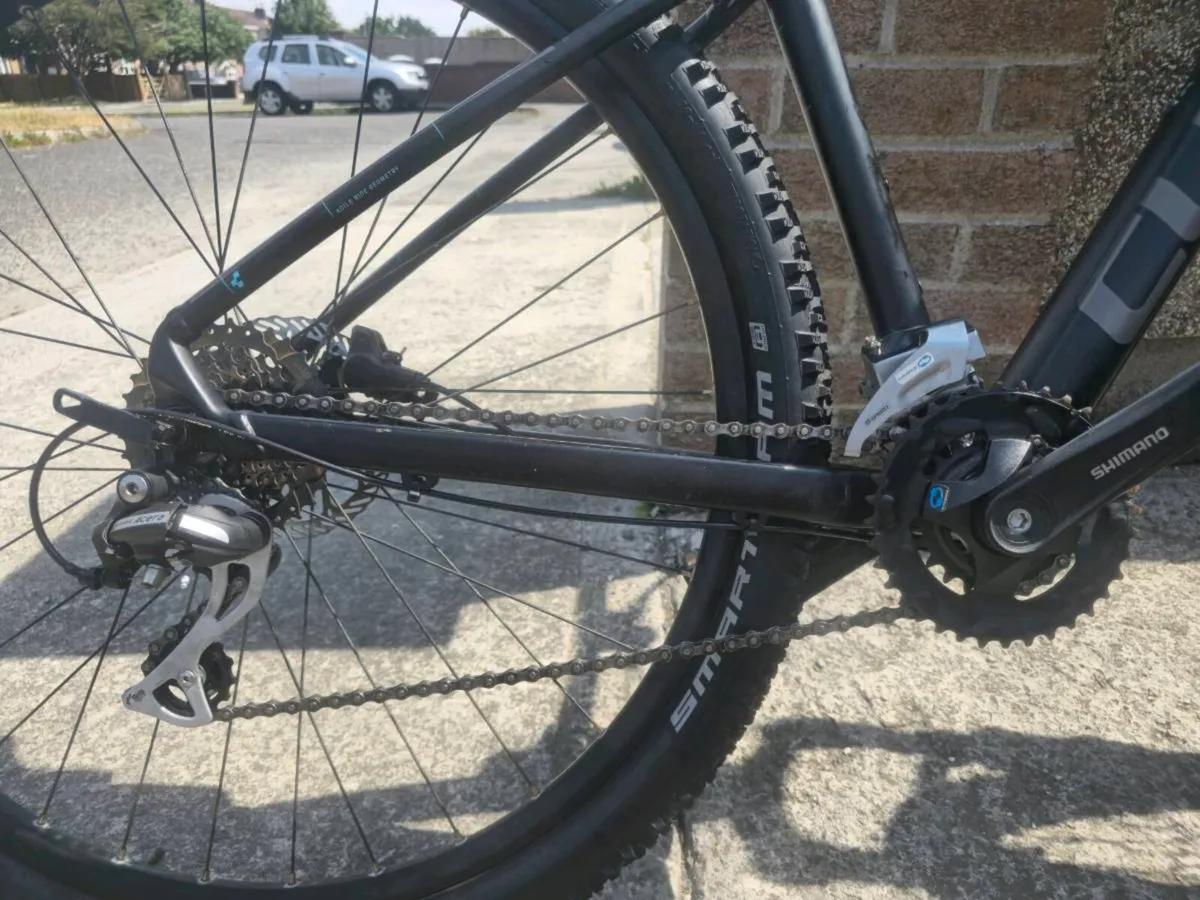 Cube Aim Race mountain bike - Image 3
