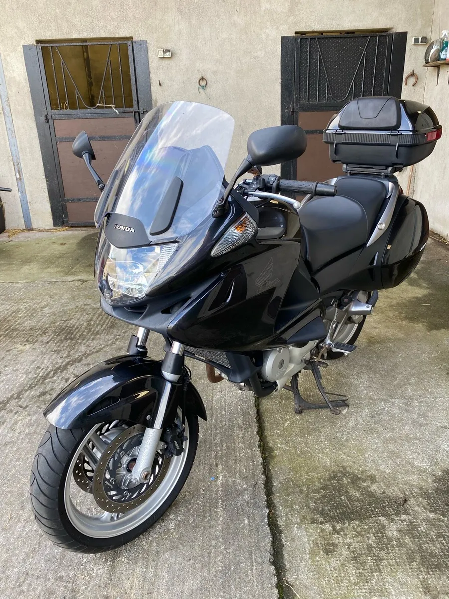 Honda Deauville 700 - Image 1