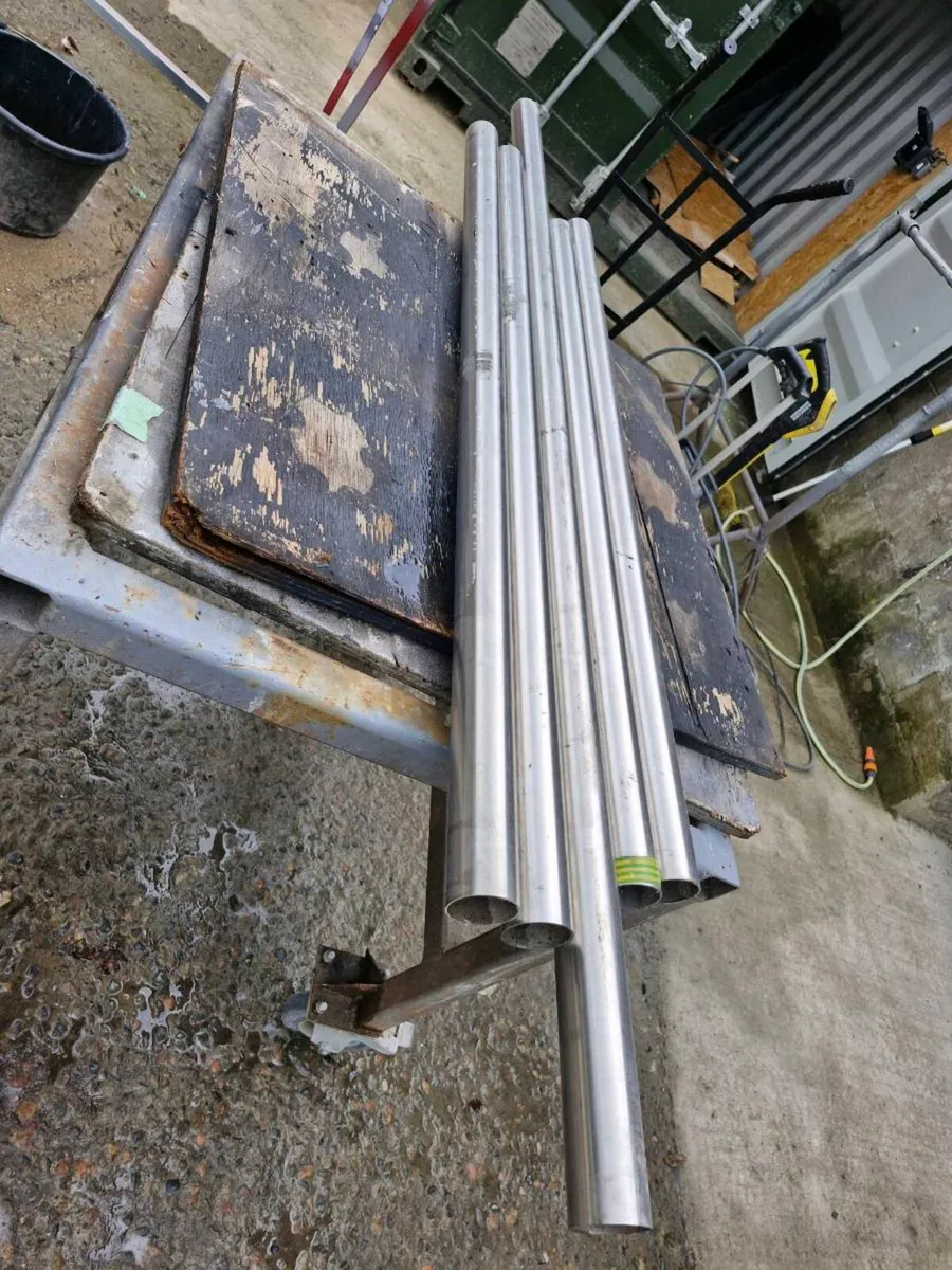 Stainless steel pipes