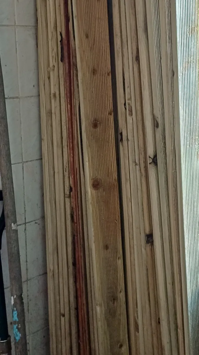 4x1 ribbed round top boards 1.8m long - Image 2