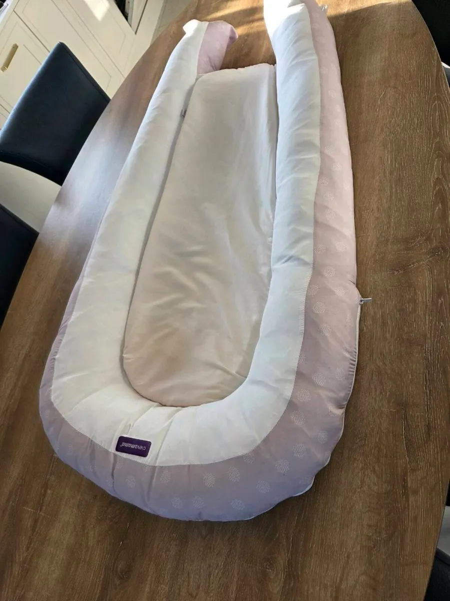 Baby snooze pod/ nest - Image 3