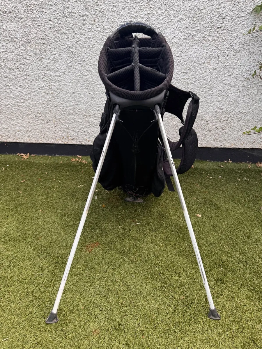 Titleist Stand Golf Bag Black/White - Image 1