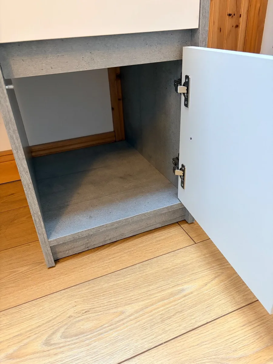 Grey office desk - Image 4