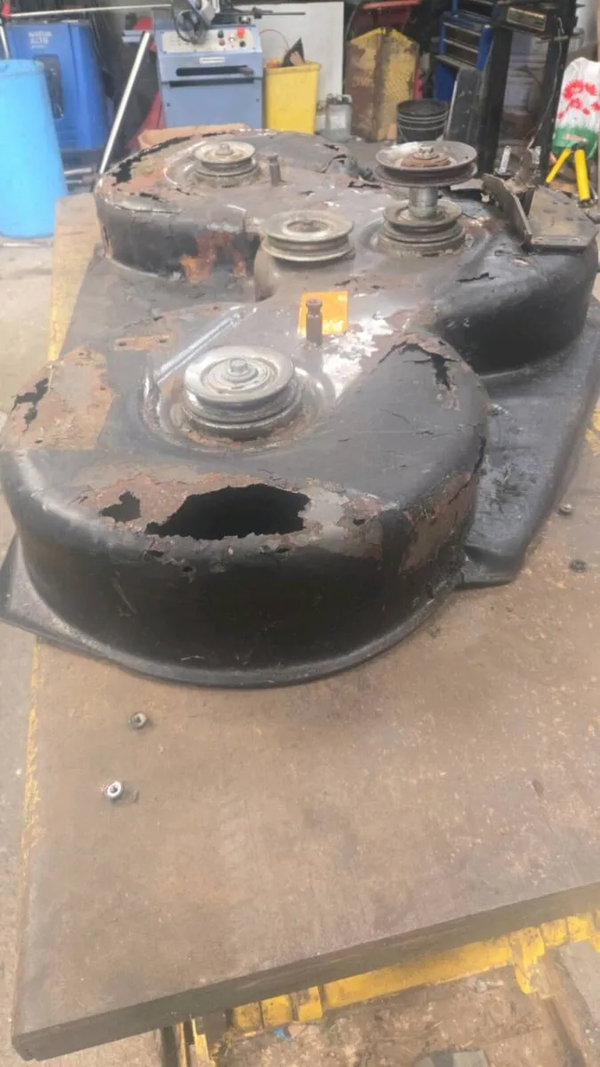 Lawn mower deck repair - Image 2