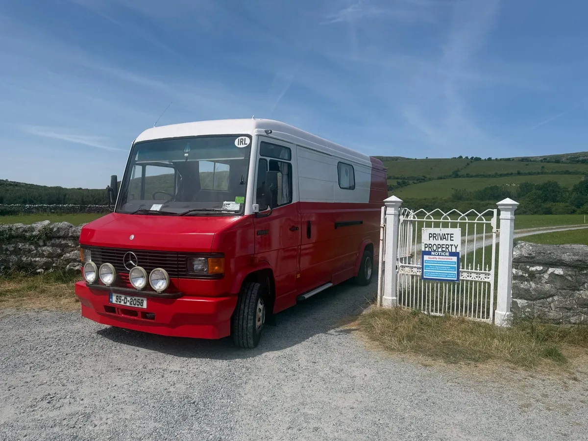 Merc 719 camper - Image 3