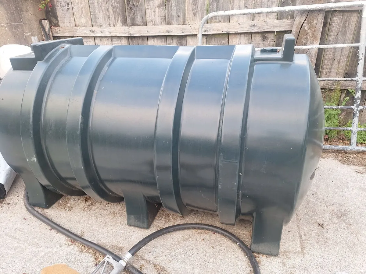 Windows oil tanks - Image 1