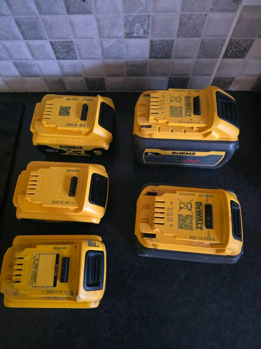 Dewalt batteries read description - Image 2