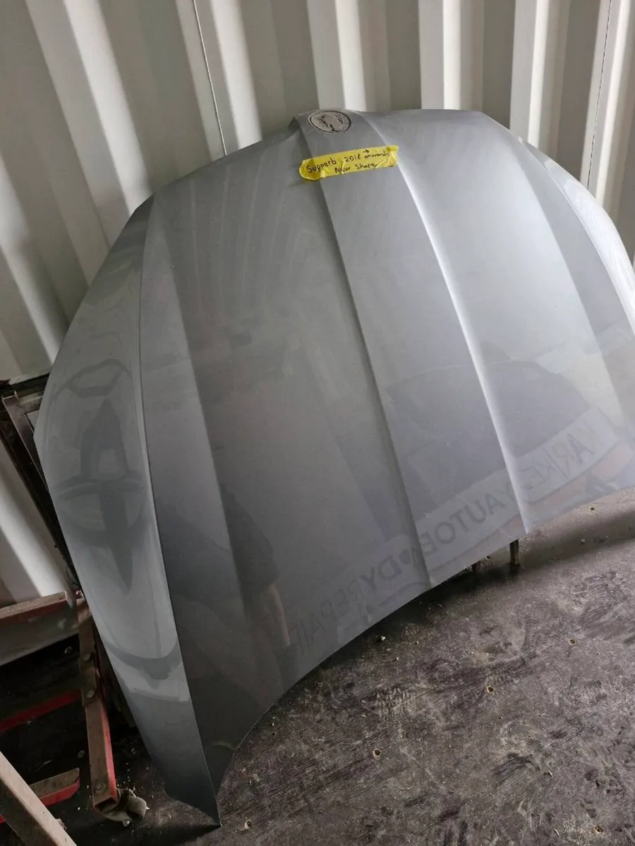 Various car bumpers - Image 1